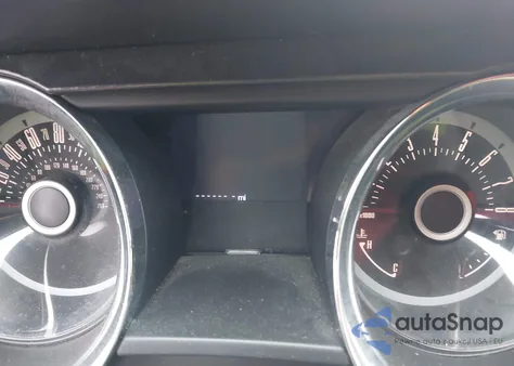 2013 Ford Mustang Gt Premium z USA, uszkodzony, nr VIN 1ZVBP8CF6D5268334